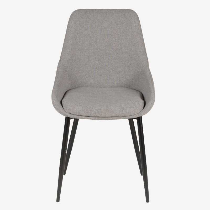 Vue de trois-quarts de la chaise CARMEN